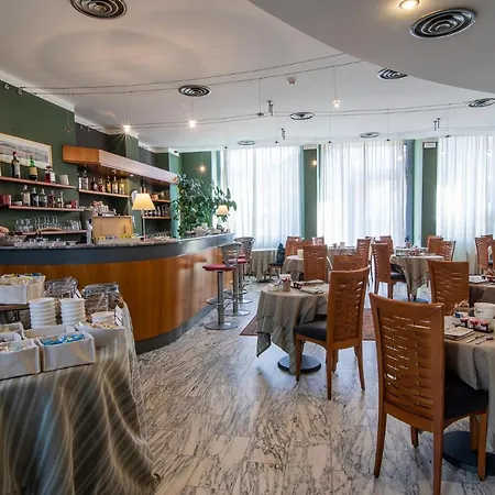 Vittoria Отель 4*