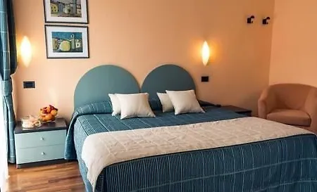 Vittoria 4* Sondrio